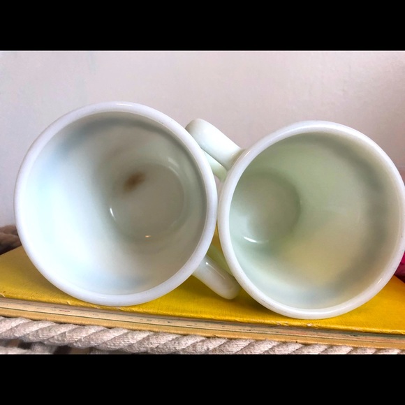 Vintage Pyrex Green Spring Blossom Mugs (5) - Picture 6 of 7